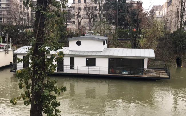 Maison flottante dans Paris - Yacht Design Collective